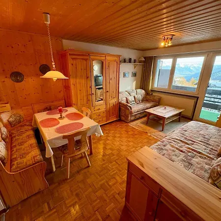 Valaisia 45a * 넨다즈